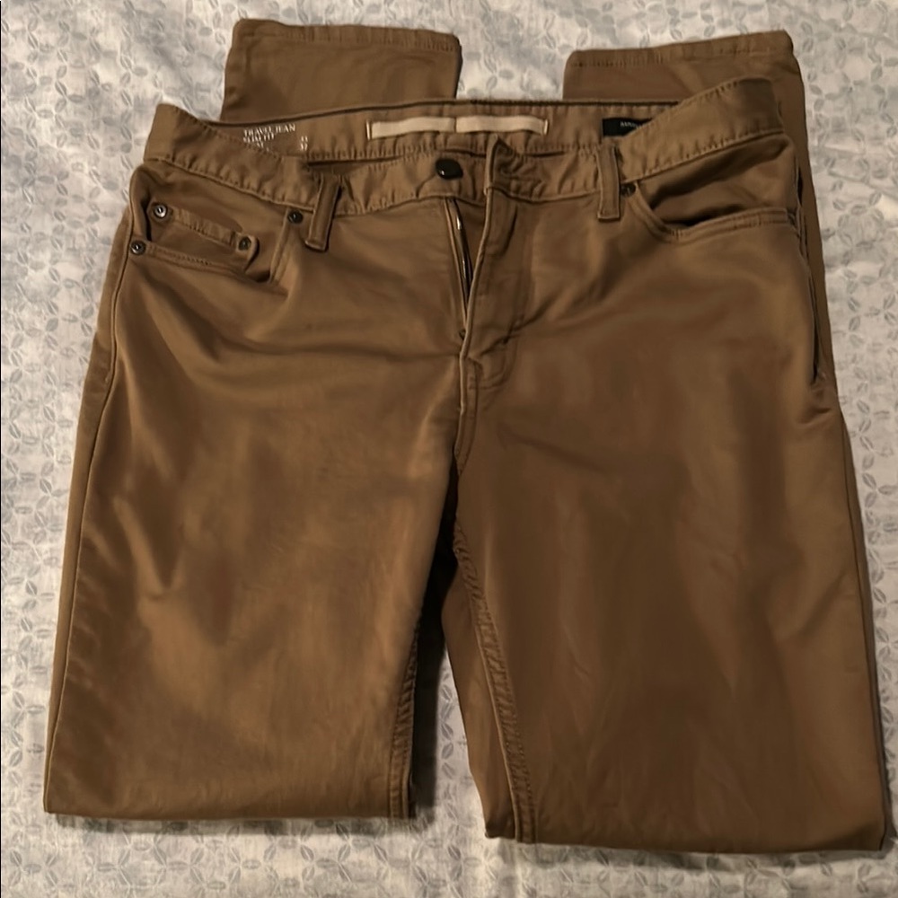 Banana Republic Travel Jean - 33x32